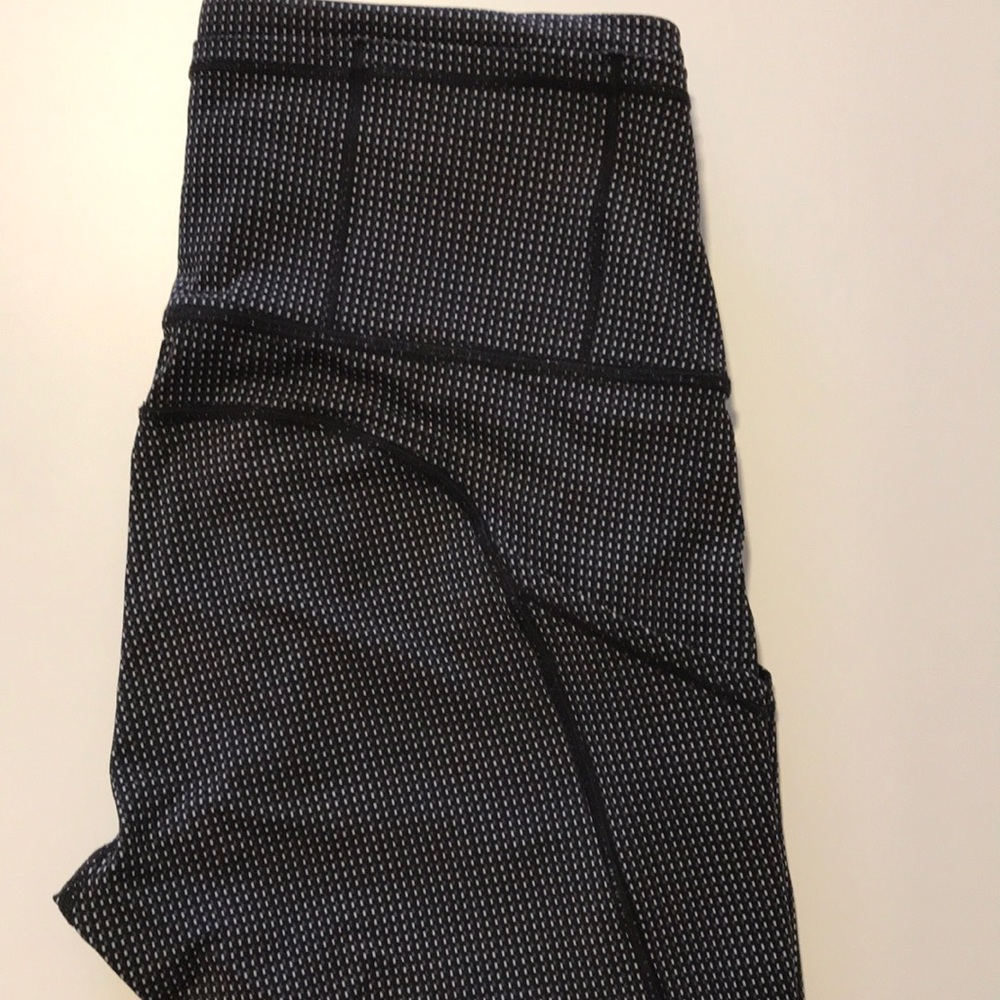 Lululemon 7/8 fast and free tight. Size 4
